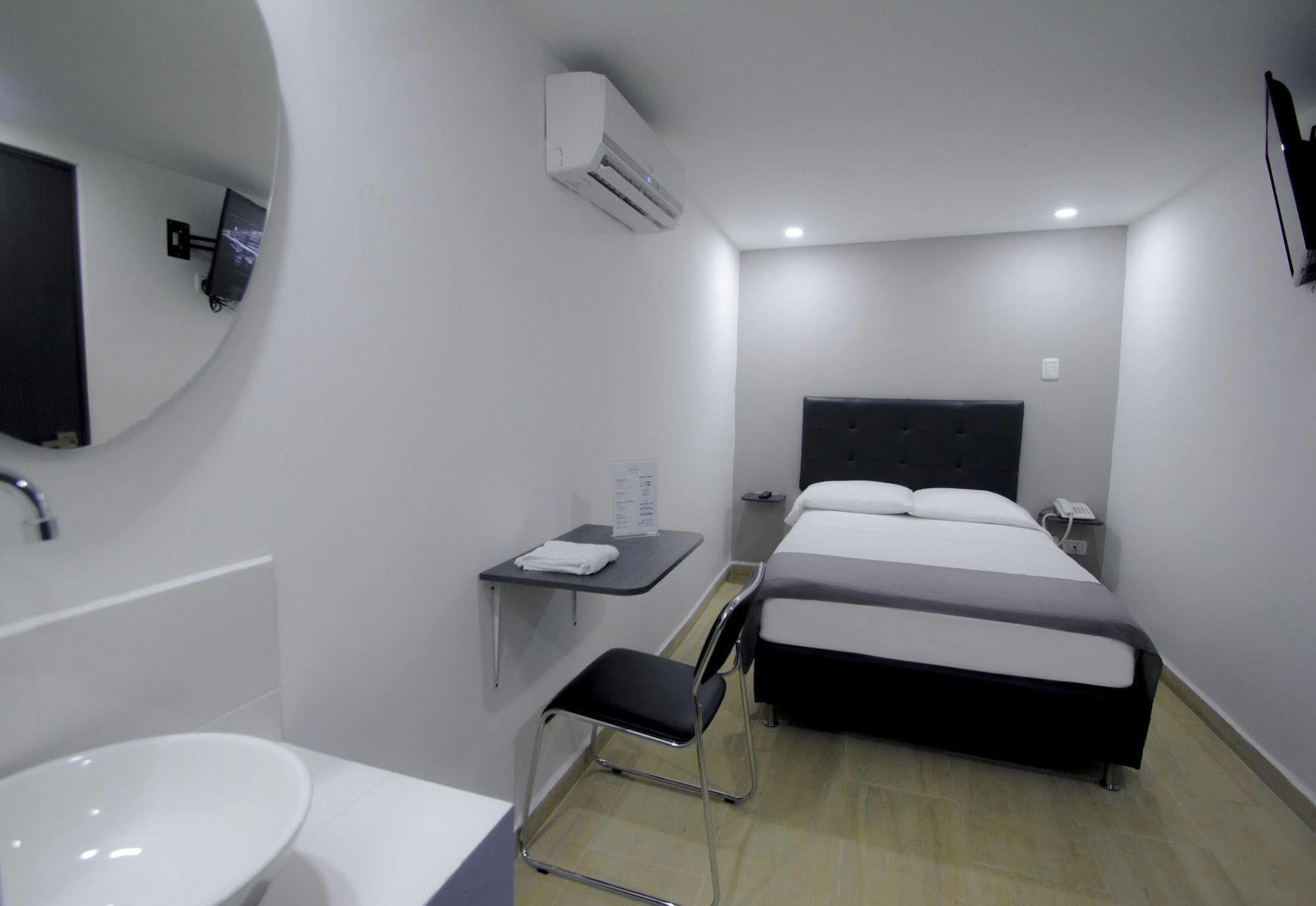 Element Hotel Medellin Exterior photo