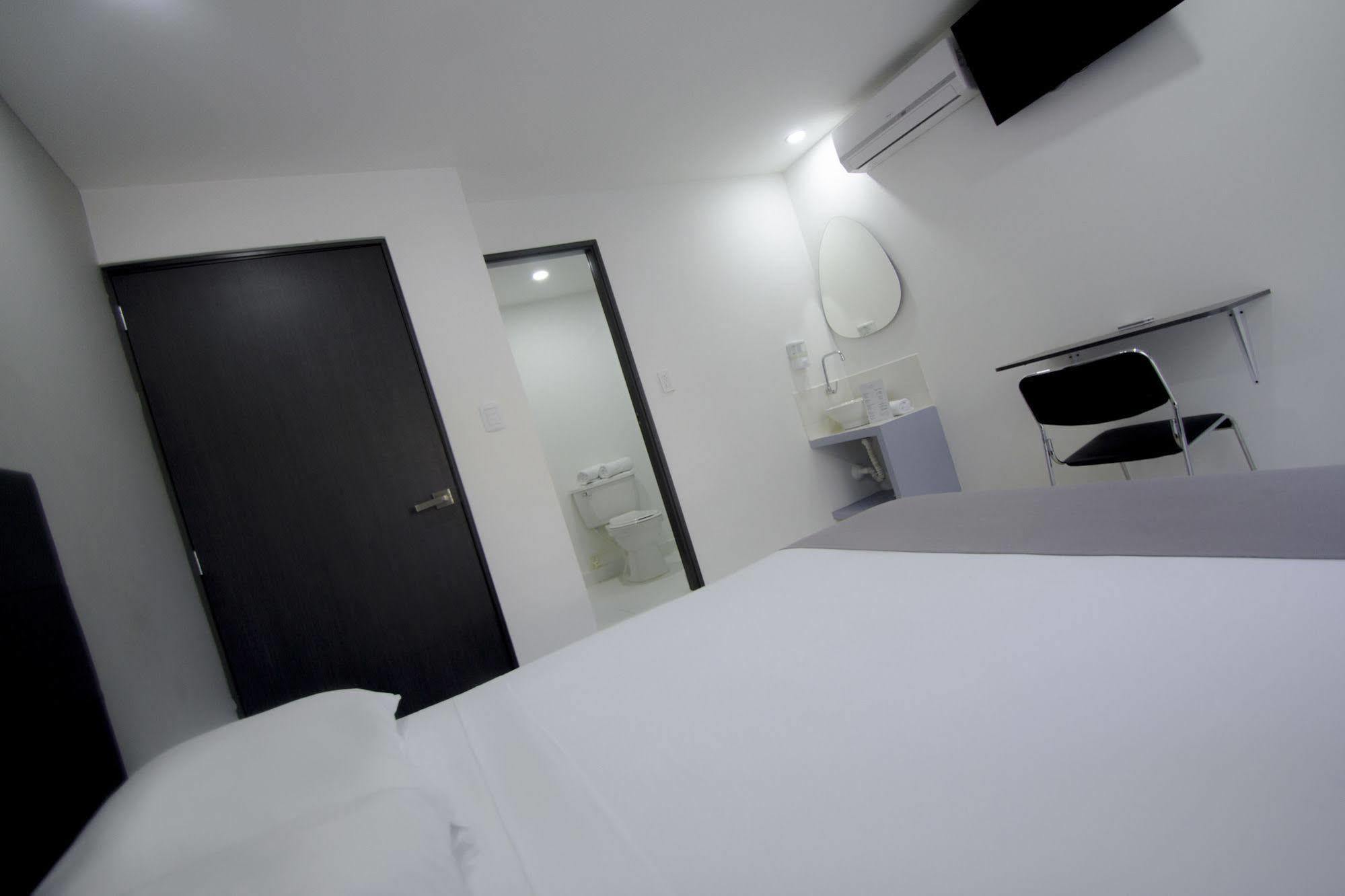 Element Hotel Medellin Exterior photo